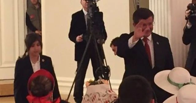 Davutoğlu'nun bir günlük koruması: Ece Turhan