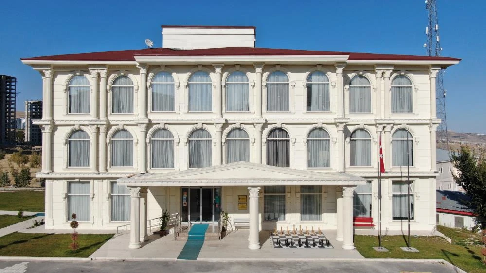 Bir bilgisayarla ülkeye 20 milyon TL'lik katkı yaptı