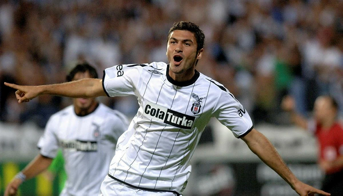 Burak Yılmaz, Beşiktaş ile anlaştı