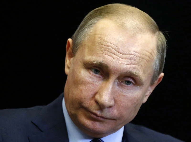 Putin'in dalgın olduğu görüldü