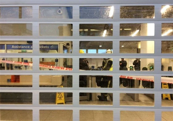 Londra'da kaos! Tahliye edildi