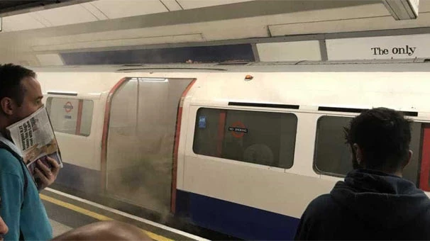 Londra'daki Oxford Caddesi istasyonu boşaltıldı