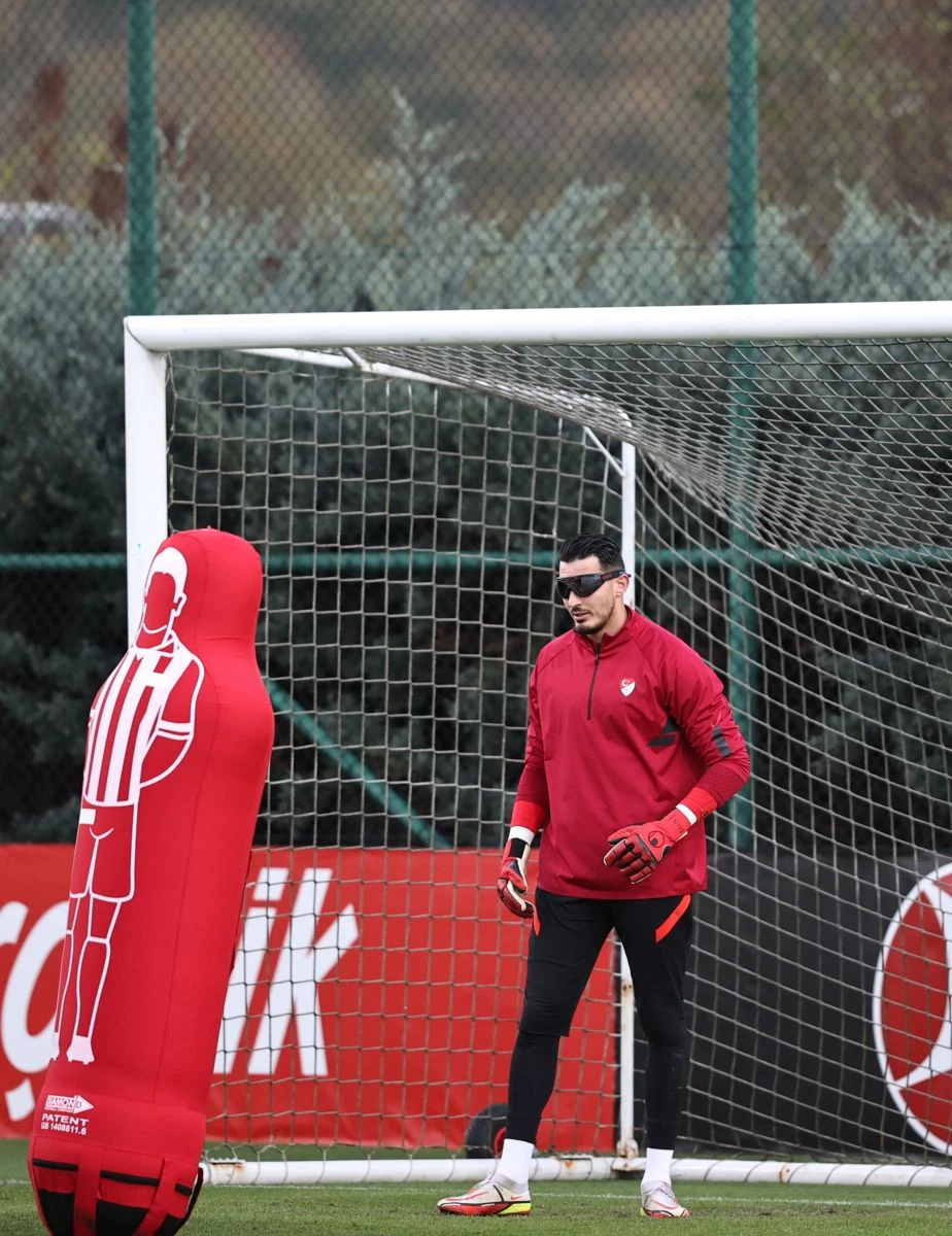 A Milli Futbol Takımı Cebelitarık ve Karadağ maçlarının hazırlıklarını sürdürdü