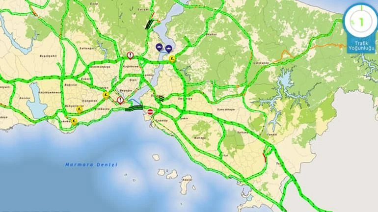 Yeni yılın ilk gününde yollar boş kaldı