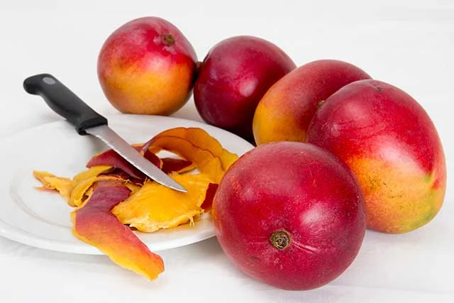 Mango nasıl kesilir nasıl yenir faydaları nelerdir?