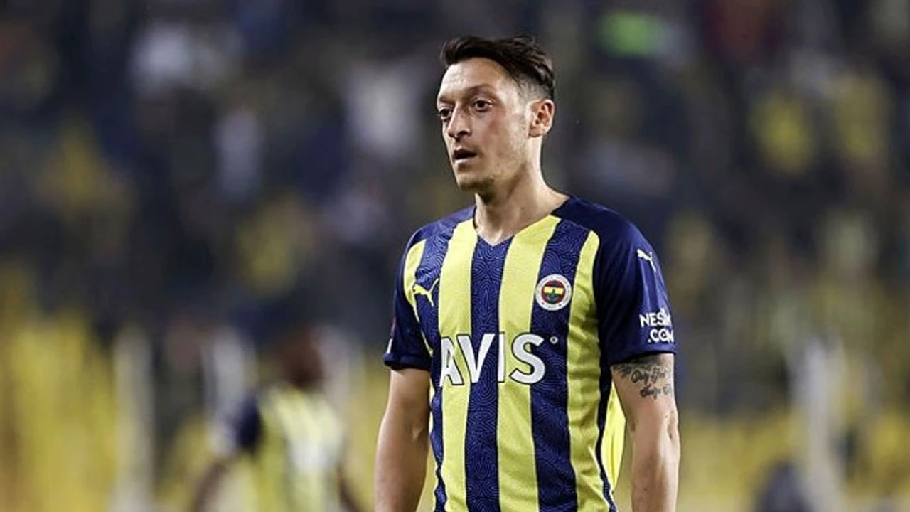 Fenerbahçe yönetiminden sert uyarı: Kendinize gelin kadro dışı kalırsınız