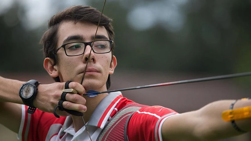 Mete Gazoz kimdir, nerelidir?