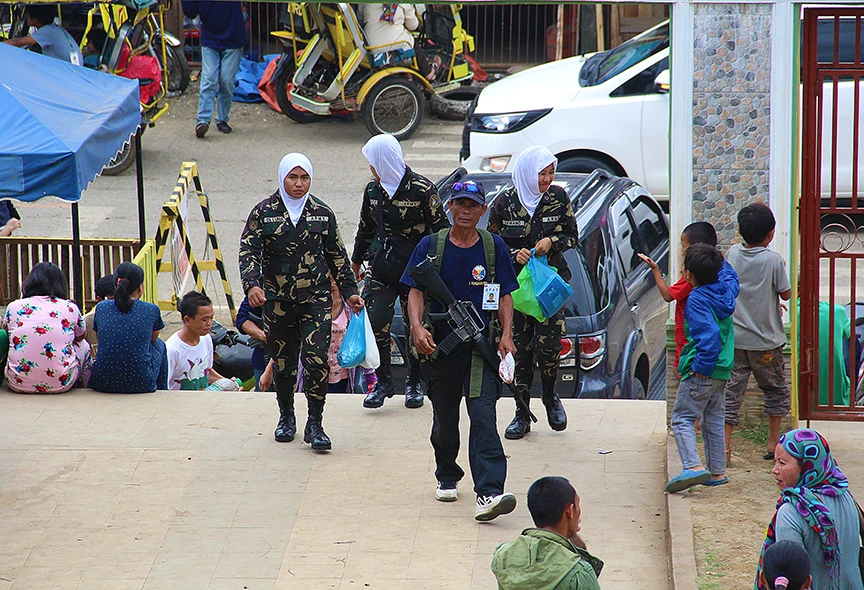 Duterte'den Moro Müslümanlarına kapsamlı özerkliğe onay