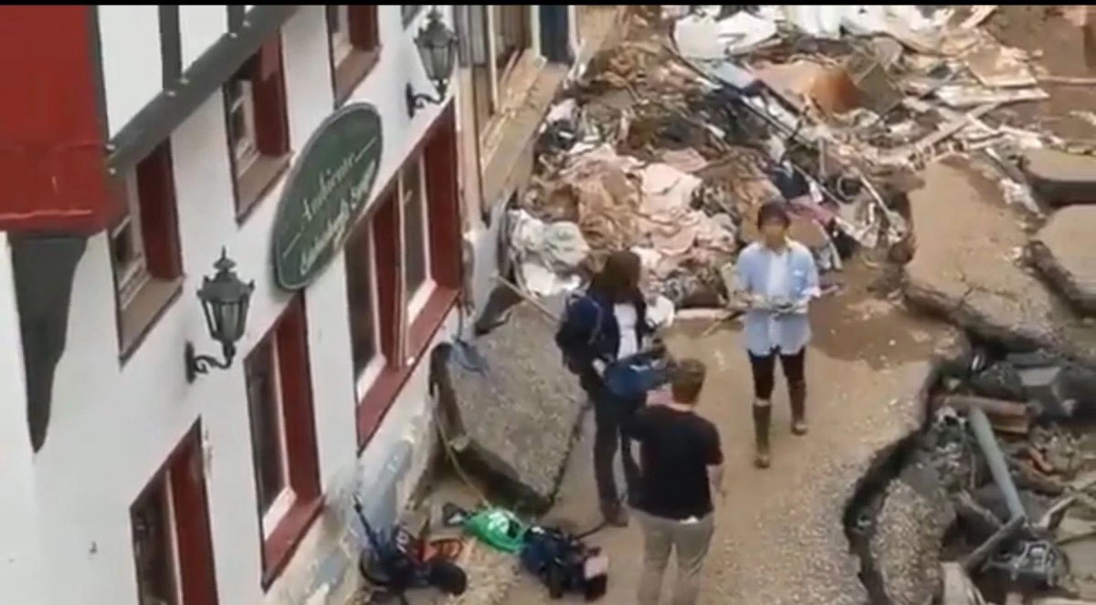 Alman muhabirden yalan skandalı: Eline yüzüne bulaştı