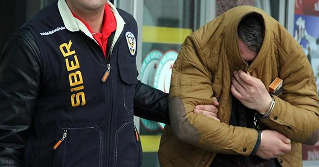 ATM'ye yerleştirdiği cihazı sökmeye gelince yakalandı