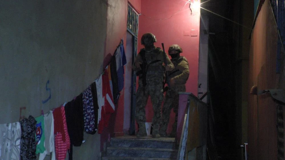 İstanbul'da şafak vakti uyuşturucu baskını