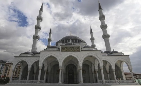 Melike Hatun Camii ibadete açılıyor