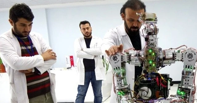 Türkiye’nin ilk insansı robot fabrikası üretimine başladı