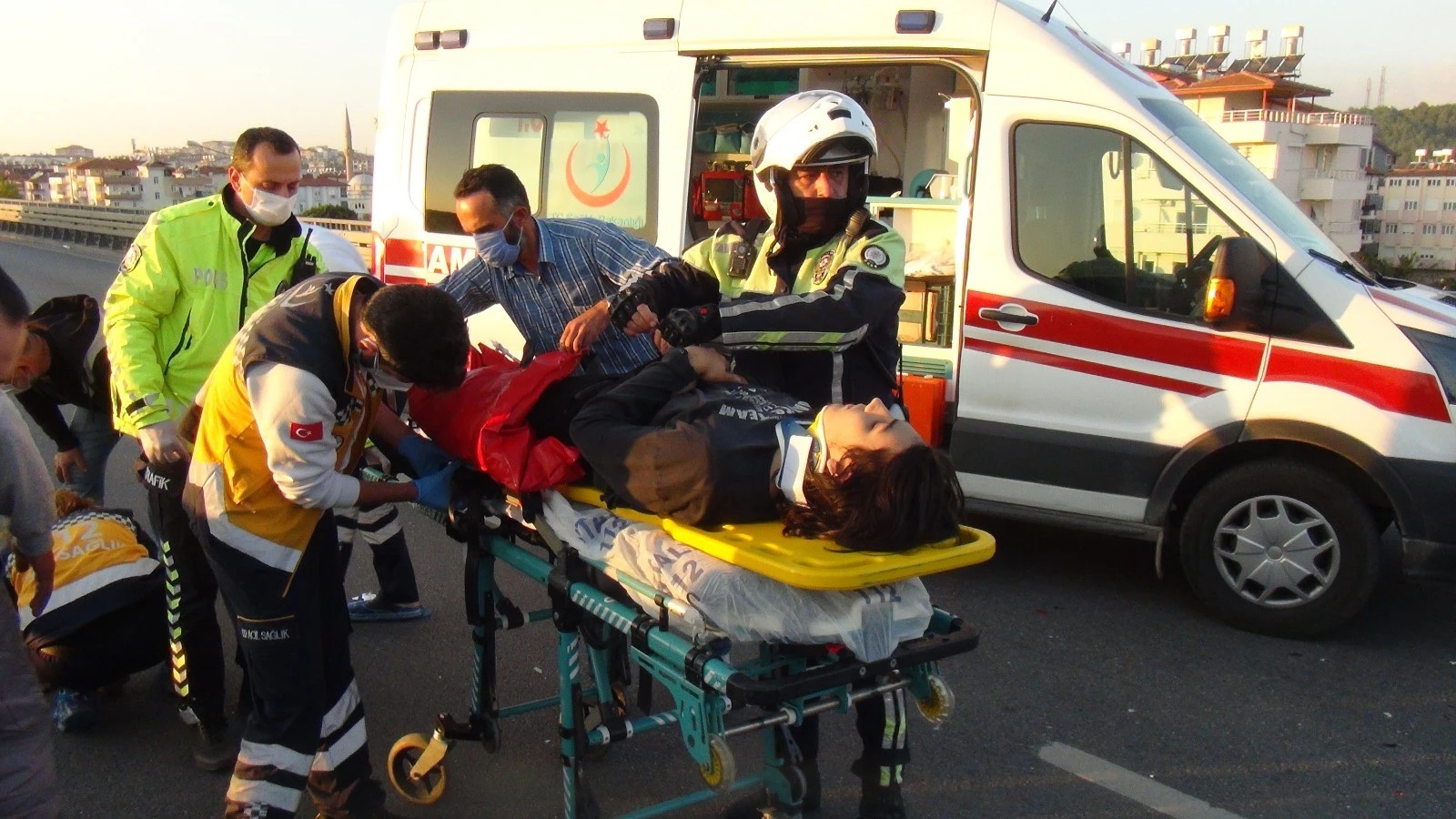 Oğlunun öldüğünü zanneden baba fenalık geçirdi