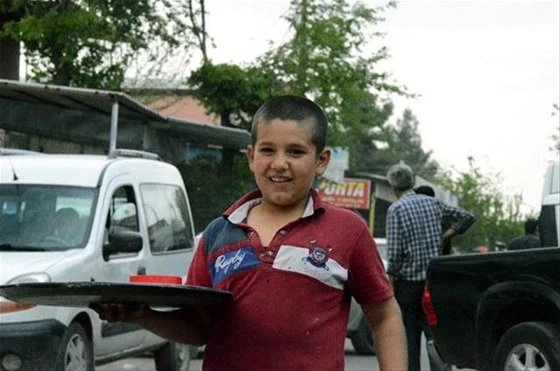 Onlar Çocuk Bayramı'nı kutlayamayan çocuk işçiler