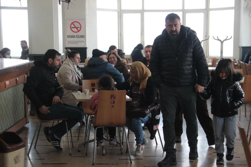 İstanbul’a girişler yasaklandı: Otobüsler dinlenme tesislerinde bekletiliyor