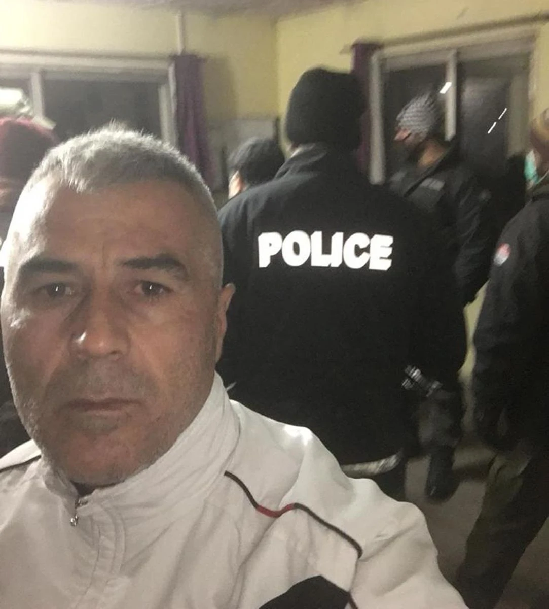 Pakistan'da Türk şirketlerine gece polis baskını