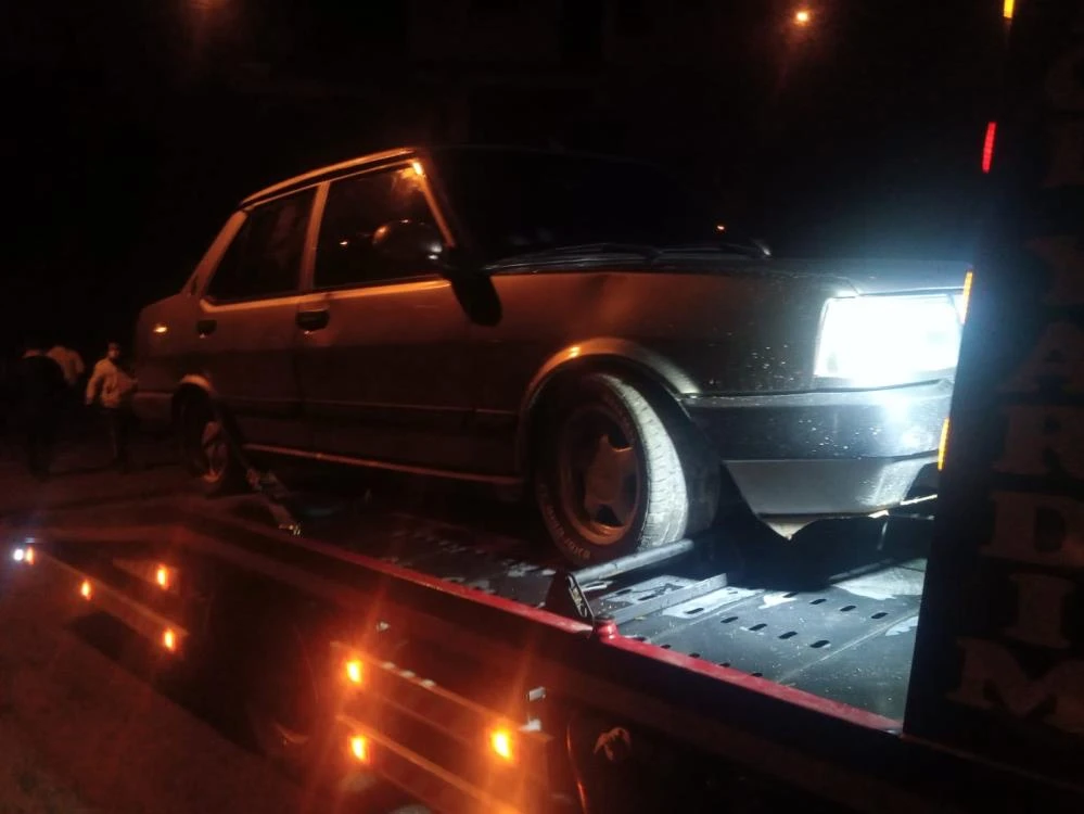 Polisin 'dur' ihtarına uymadı, kaza yaparak yakalandı