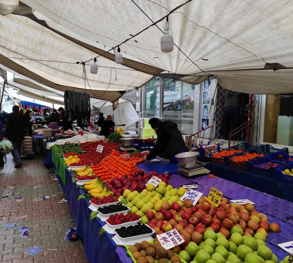 Soğuk havaların devam etmesi pazarda fiyatları artırdı