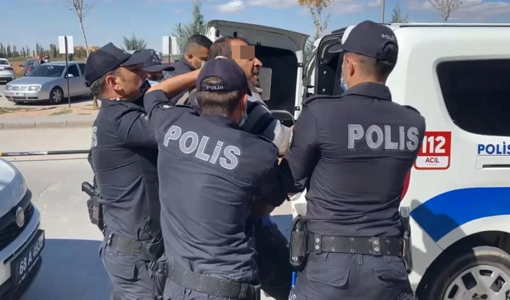 Kaza yapan sürücüden polise "emniyet müdürüyüm" yalanı