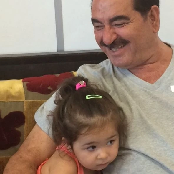 Tatlıses'ten çocuklarına anlamlı mesaj