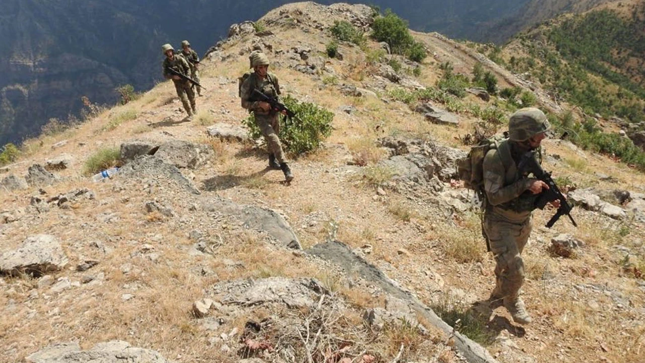 11 PKK'lı terörist öldürüldü