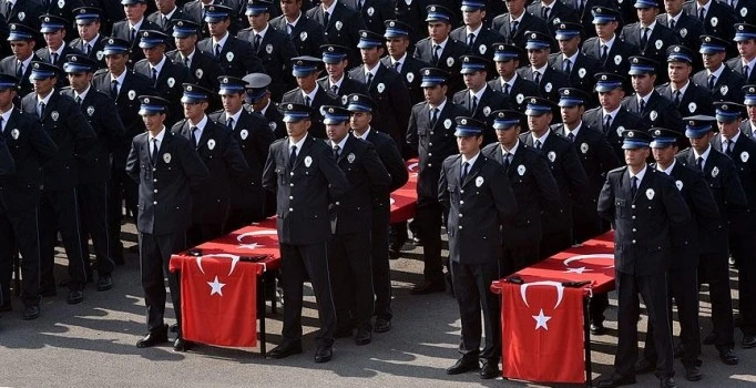 Polis Nasıl Olunur? Polis Olmanın Şartları Ve Polislik Süreci