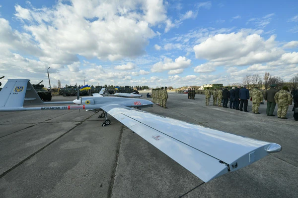 'Bayraktar' Ukrayna Ordusu'na teslim edildi: Kavuştuk