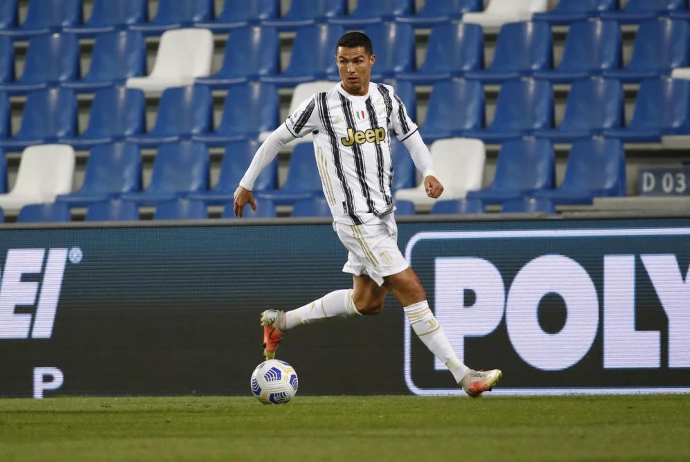 Cristiano Ronaldo tarihe geçti