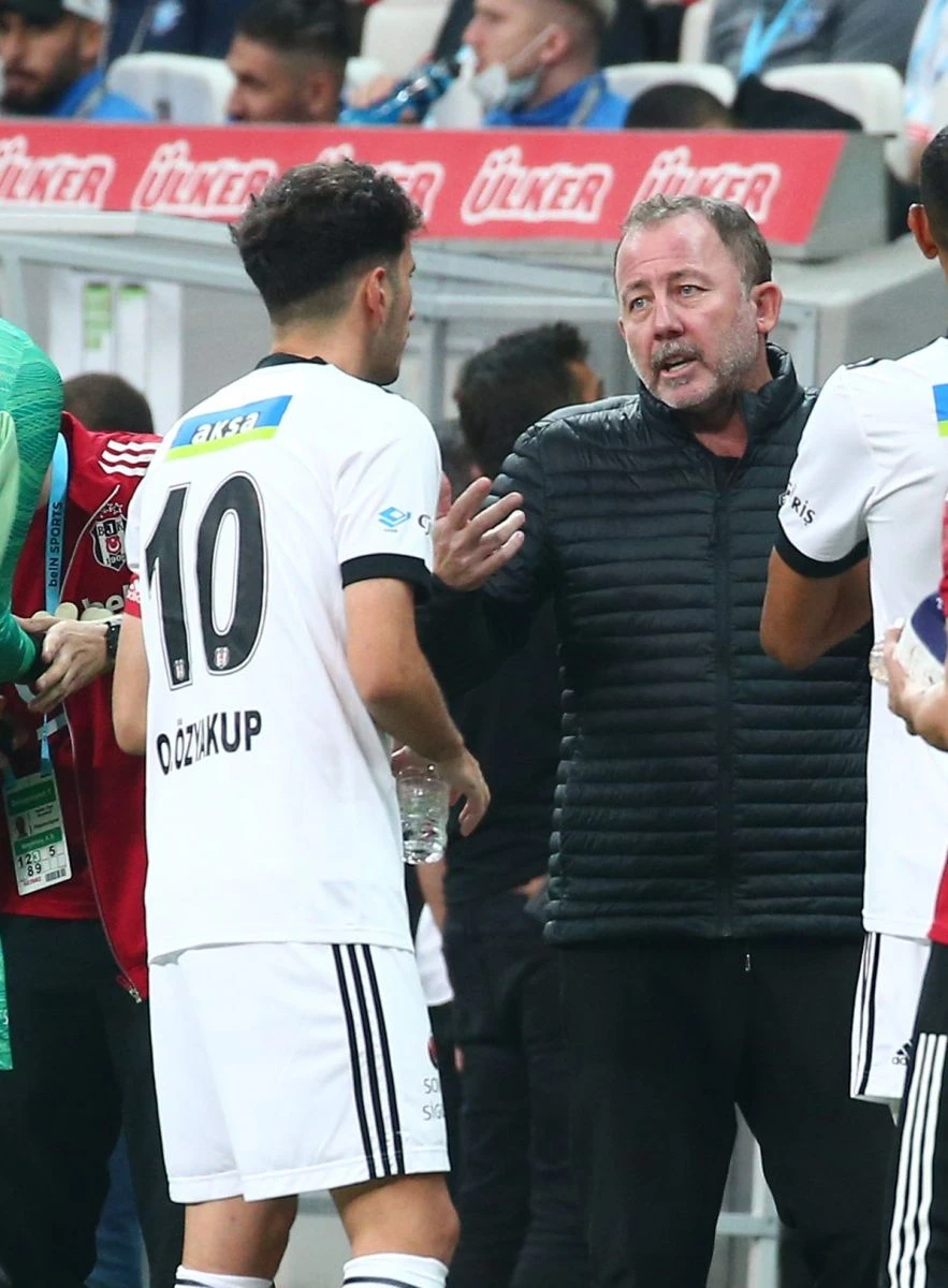 Beşiktaş'a Mario Balotelli çelmesi! Maç Sonucu: Beşiktaş 3-3 Adana Demirspor