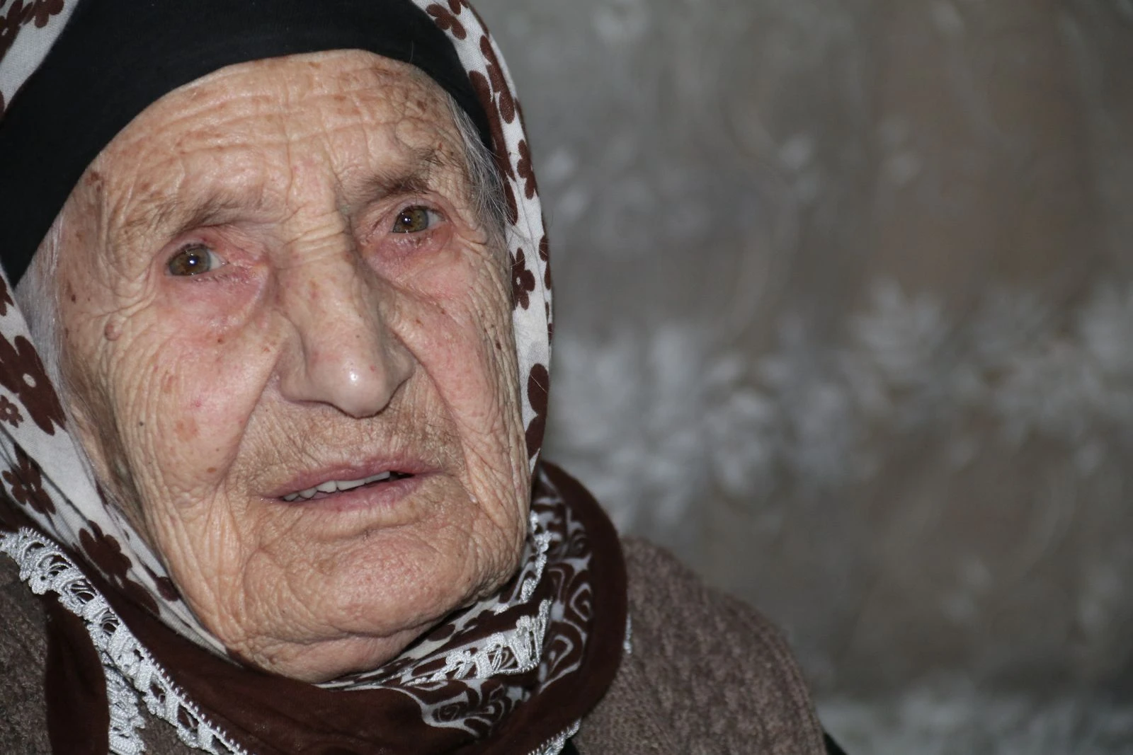 107 yaşındaki Emine nine uzun yaşamanın formülünü açıkladı