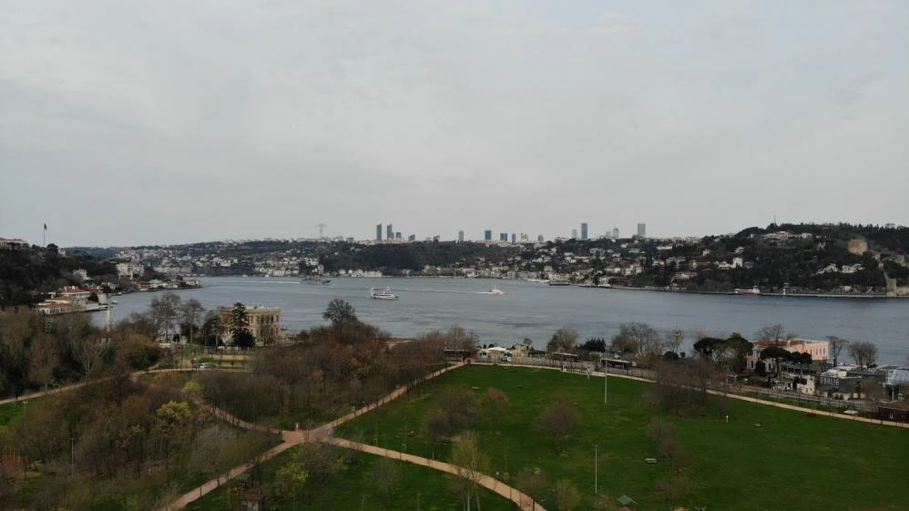 Rus savaş gemileri İstanbul Boğazı’ndan geçti