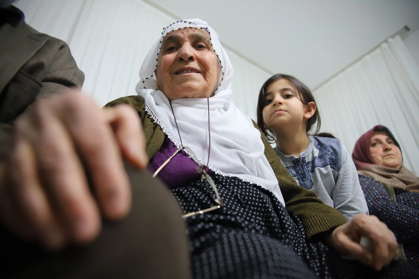 Cumhurbaşkanı Erdoğan'a sevgisiyle dikkat çeken Rabia nine, o anları anlattı