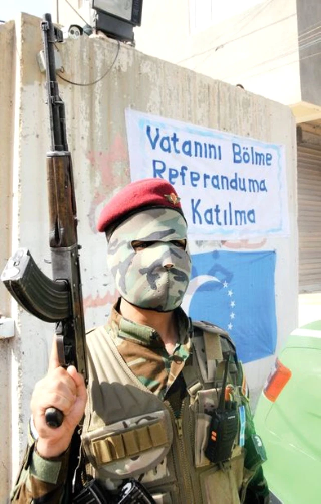 Referandum günü, Türkmen bordo bereliler nöbette