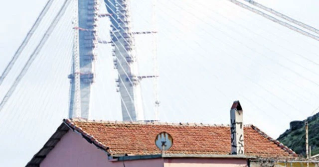 80 yaşında başına talih kuşu kondu!