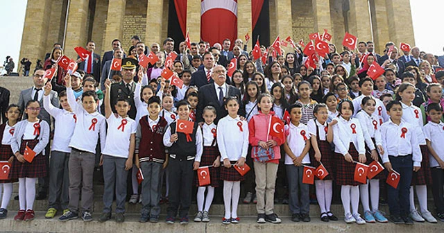 Tüm yurtta 23 Nisan coşkusu