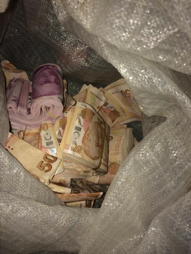 Denizli'de gelinin 200 bin liralık takılarını çalan hırsız yenge çıktı