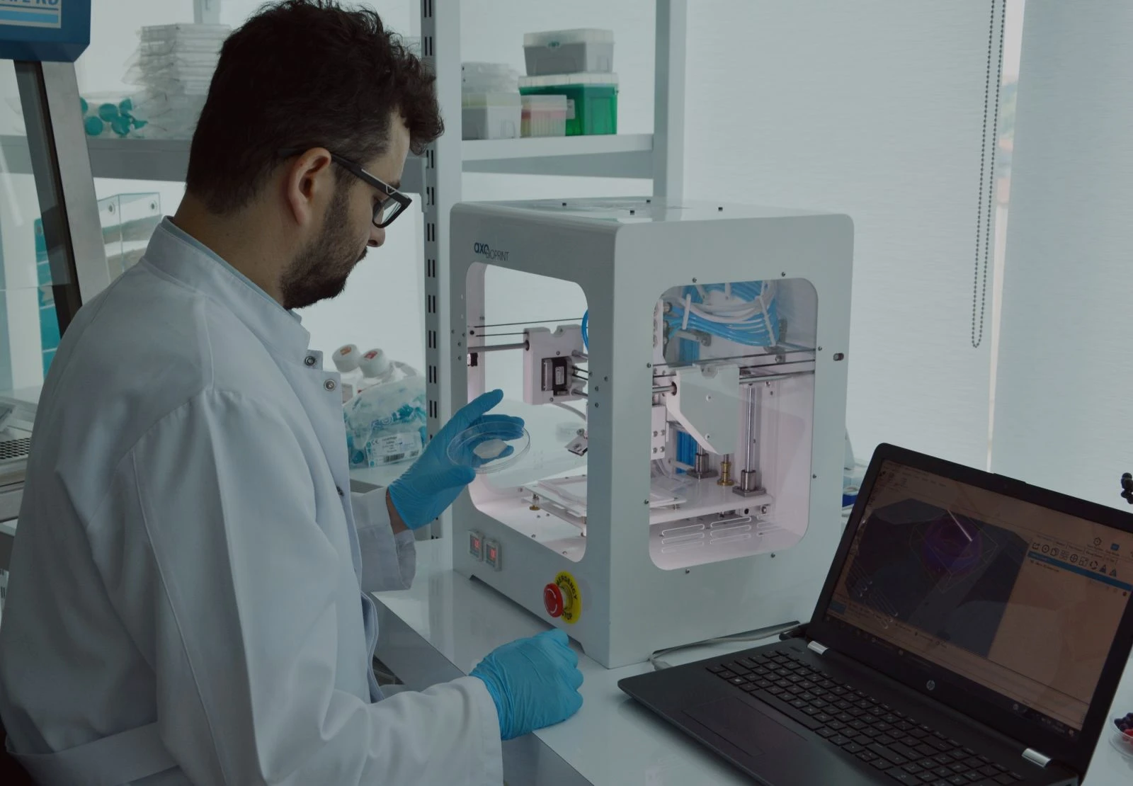 Türk bilim insanları 3D biyo-yazıcı ile ‘kalp’ üretecek