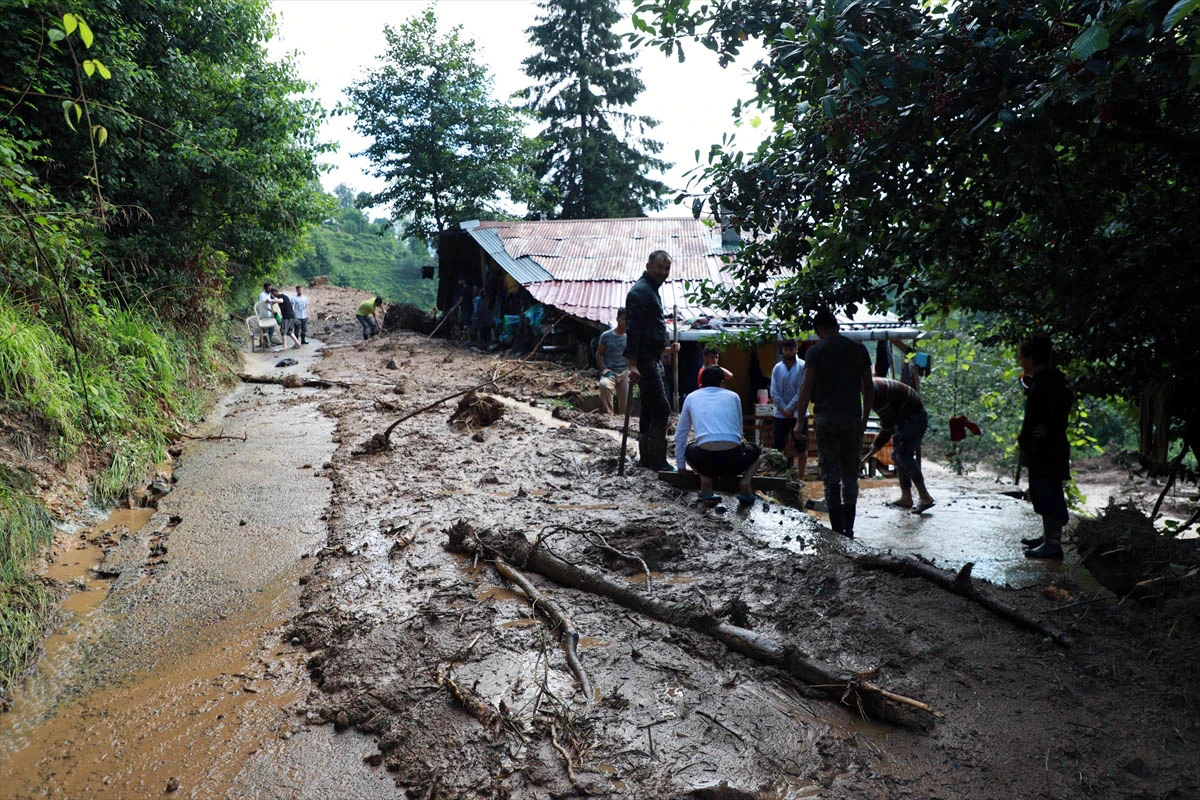 Selin vurduğu Rize'den görüntüler korkunç, can kaybı 7'ye yükseldi