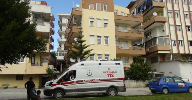 Manavgat’ta yaşlı kadın evinde ölü bulundu