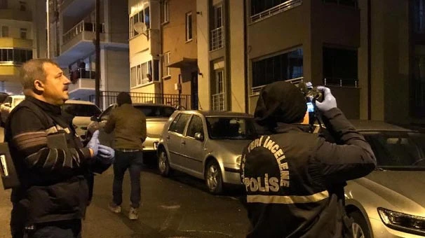 Sopayla vuran kocasını bıçakladı