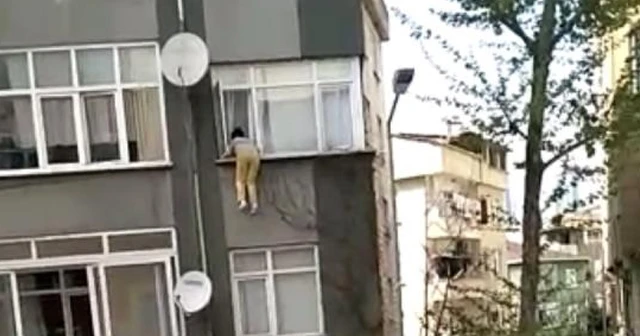Kağıthane'de korku dolu anlar: İkinci kattan atladı