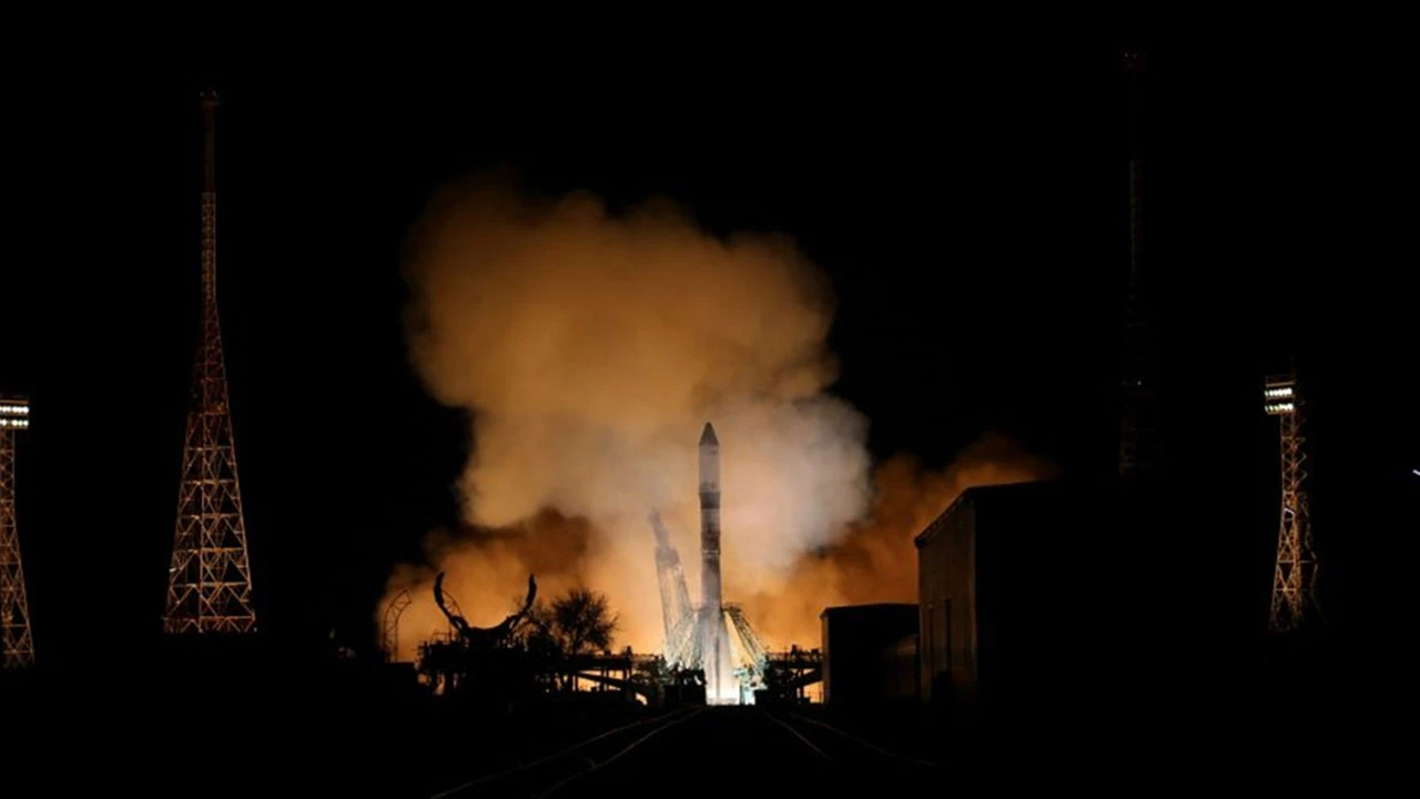 Rusya uzaya kargo aracı gönderdi