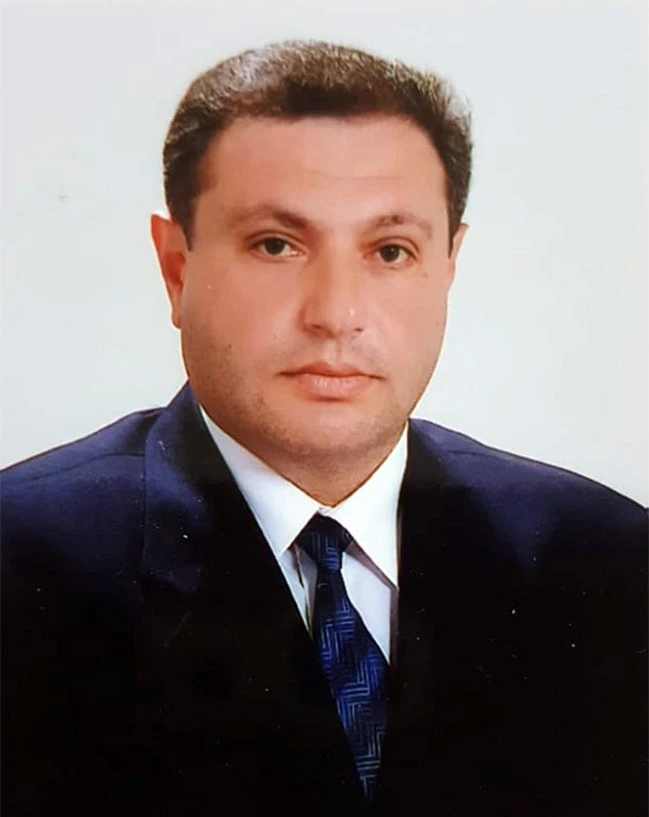 Covid-19 baba ile oğlunu birer gün arayla ayırdı