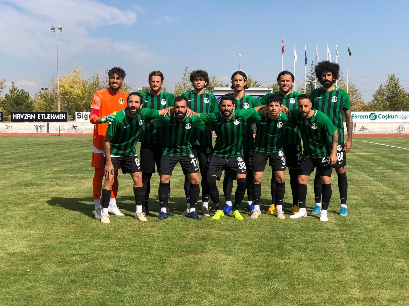 Sakaryaspor kadrosunu baştan sona yeniledi