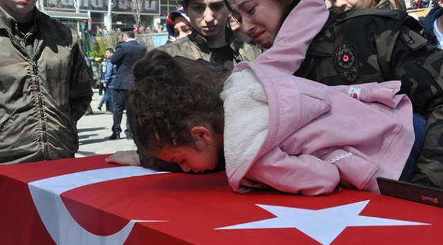 Şehit Komiser Yardımcısı Aktaş'ı, 15 bin Gümüşhaneli uğurladı