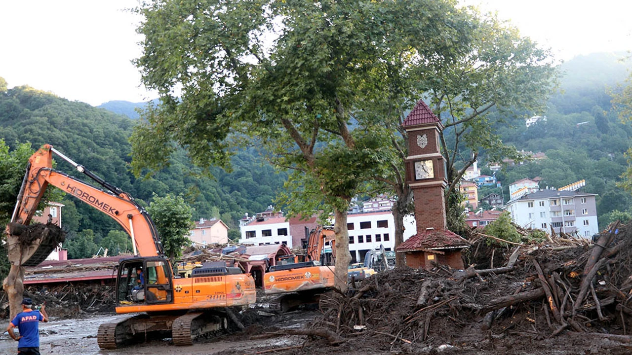 Selin vurduğu Bozkurt'ta iş makinelerinin sesi susmuyor