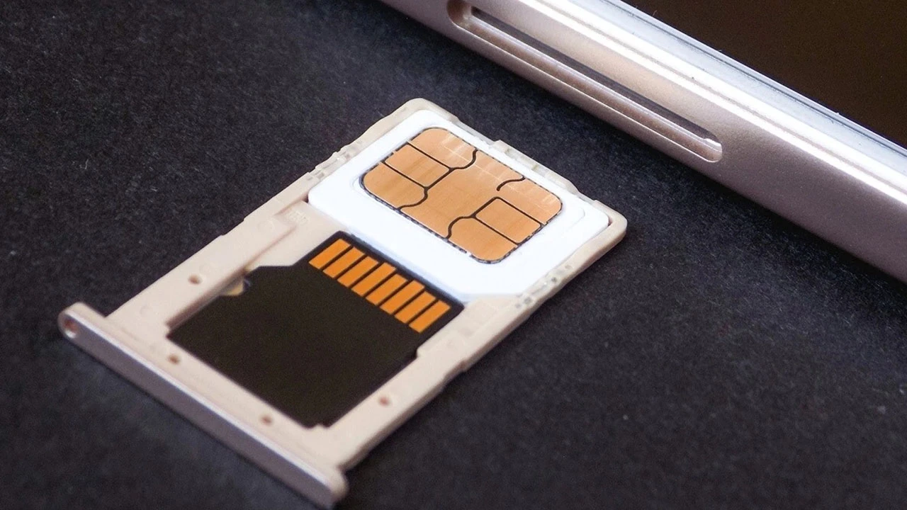 iPhone'lara dijital destek: Apple, eSIM'e geçiyor