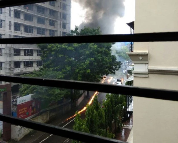 Hindistan'da uçak düştü!