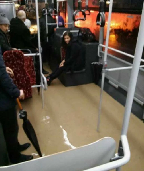 Mersin sular altında! 2 kişi  öldü